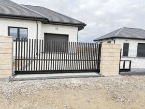 Brama grzebieniowa przesuwna - producent Ogrodzenia Łuków